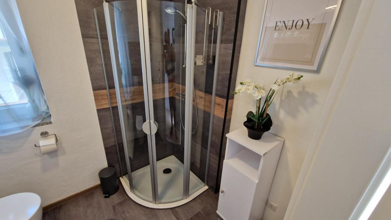 Appartment-Ferienwohnung Mit Kueche, Bad, Kostenlos Wlan, Modern Eingerichtet Родинг Экстерьер фото