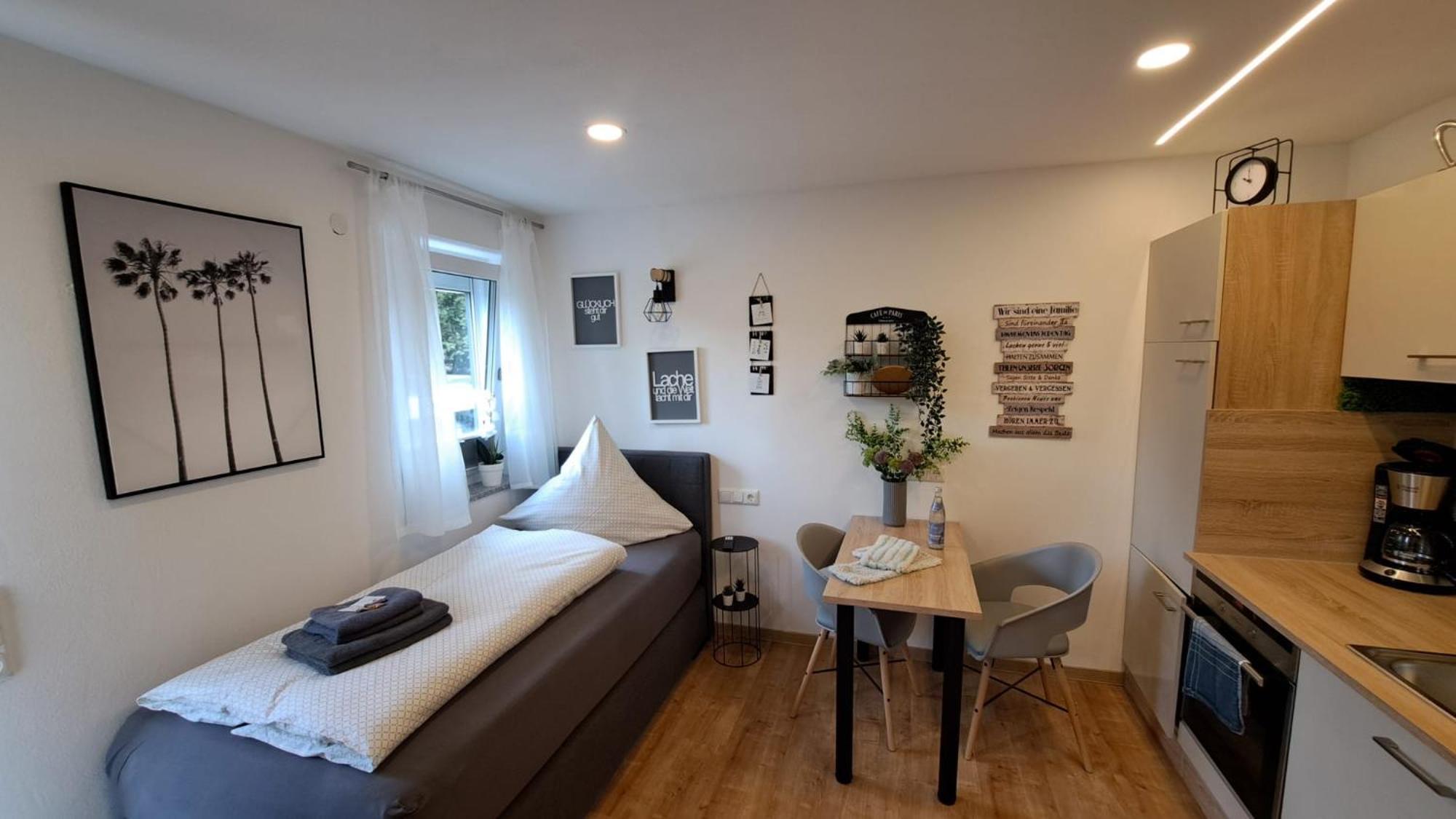 Appartment-Ferienwohnung Mit Kueche, Bad, Kostenlos Wlan, Modern Eingerichtet Родинг Номер фото