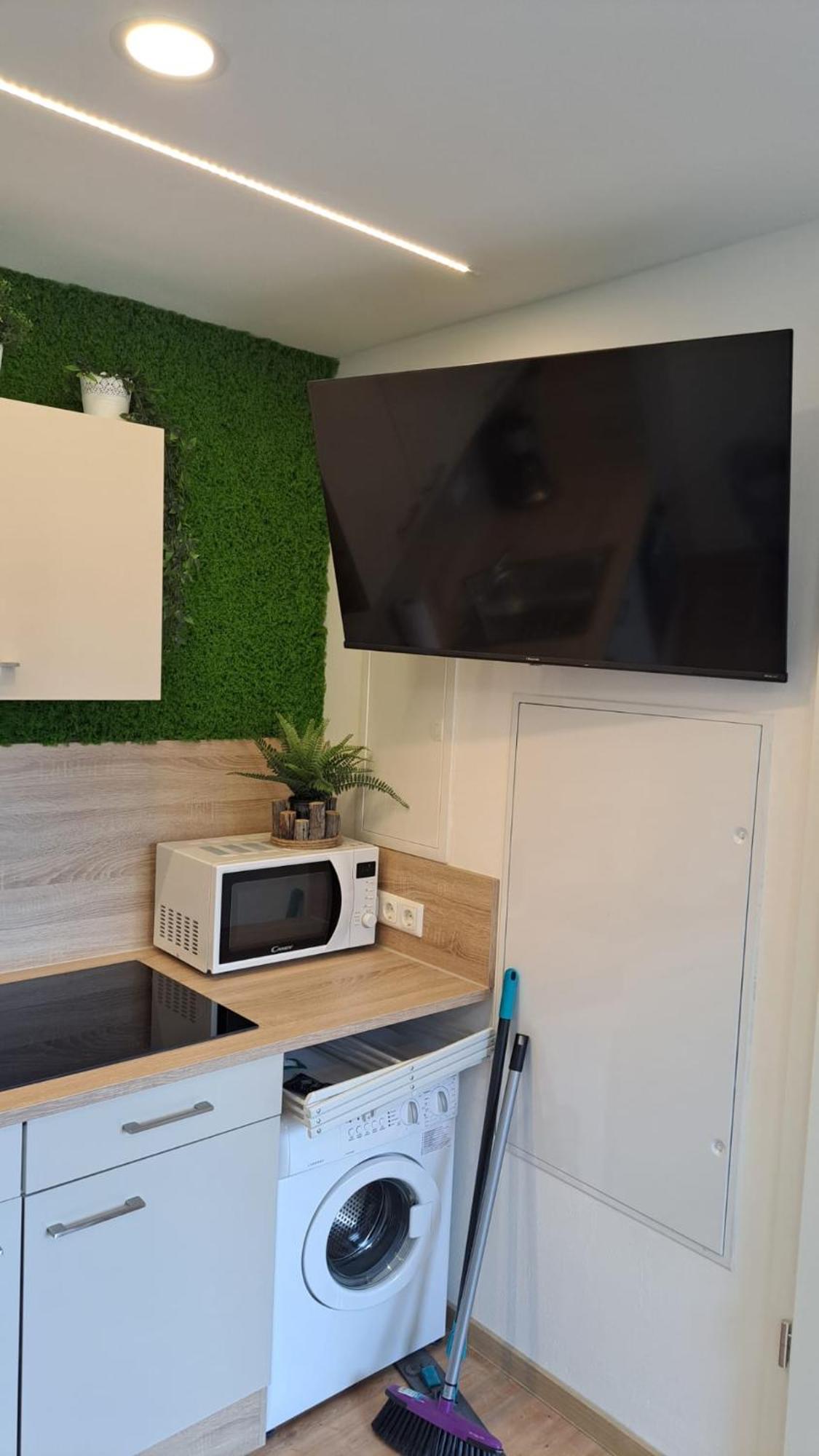 Appartment-Ferienwohnung Mit Kueche, Bad, Kostenlos Wlan, Modern Eingerichtet Родинг Номер фото