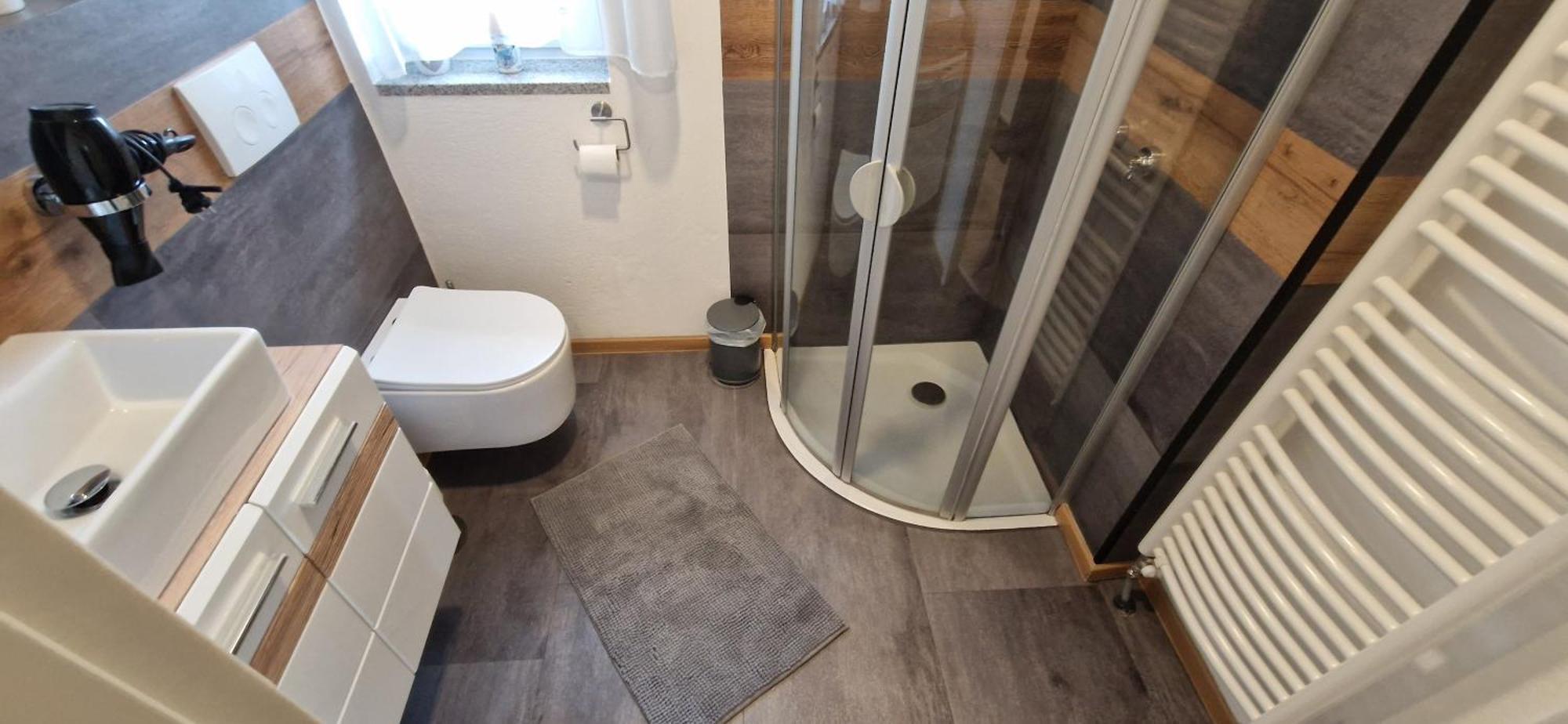 Appartment-Ferienwohnung Mit Kueche, Bad, Kostenlos Wlan, Modern Eingerichtet Родинг Экстерьер фото